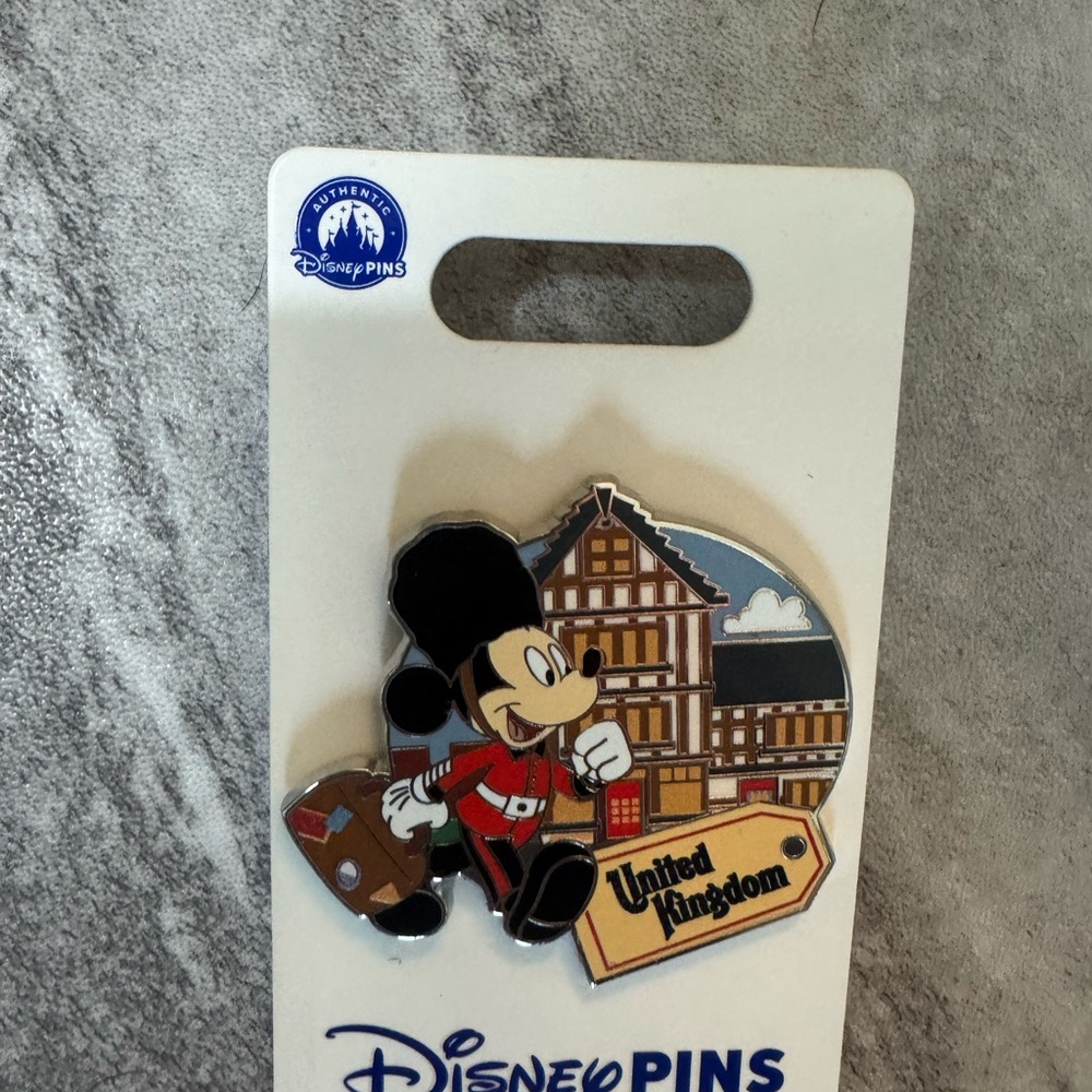 Disney Pins Mickey United Kingdom Travel Enamel Pin - Epcot